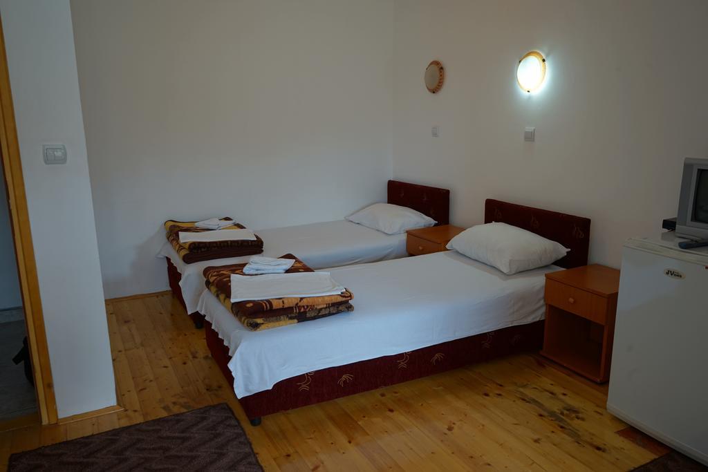 Lovac II Hotell Žabljak Exteriör bild