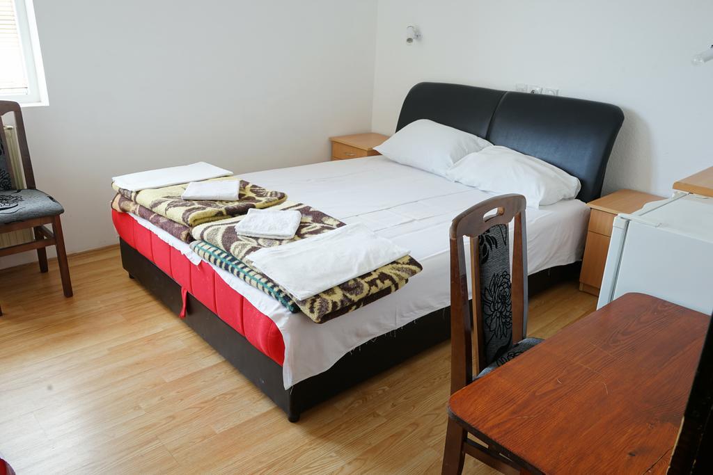 Lovac II Hotell Žabljak Exteriör bild